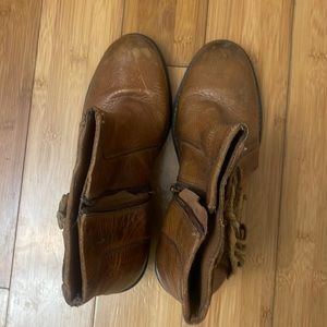 Women’s size 7.5 Diba True boots